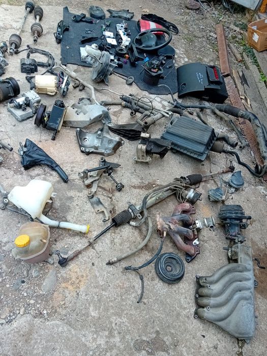 Продавам на части от Опел вектра Б 1.6 16в101кс екотек