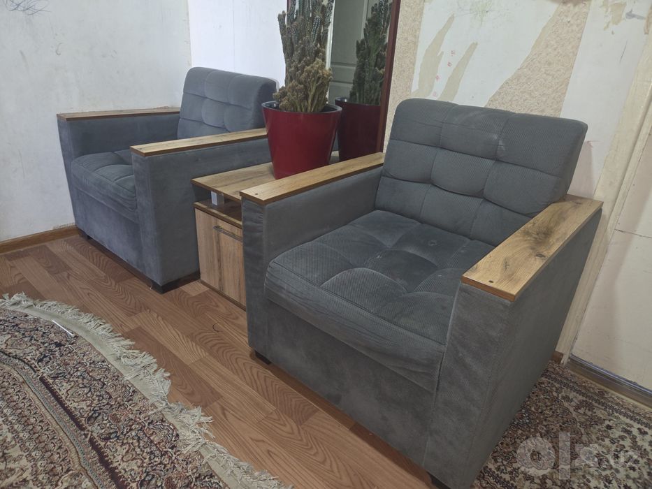 Срочно продаётся кресло комплекть + тумба бонус