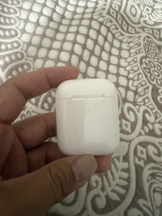 продам air pods оригинал