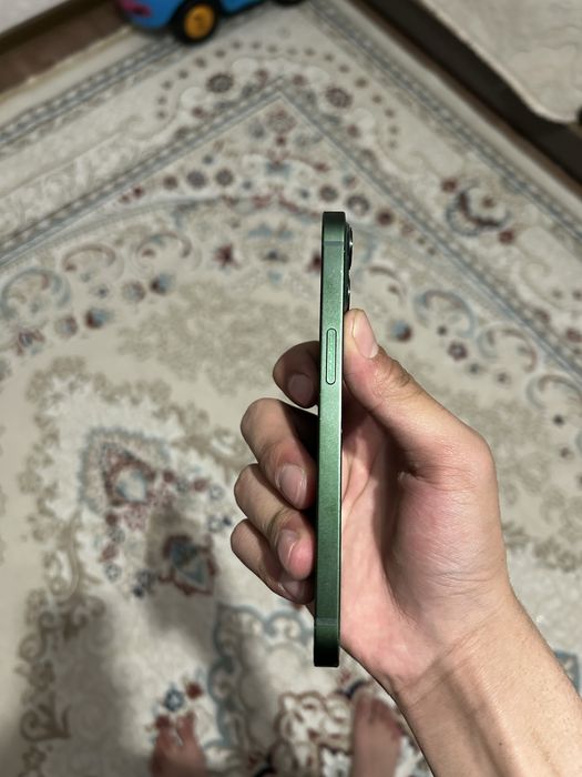 Iphone 13 емкость 100%