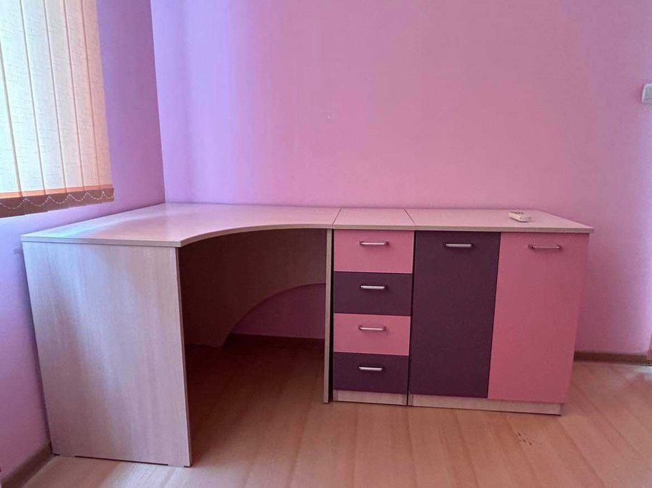 Продавам детско обзавеждане за момиче