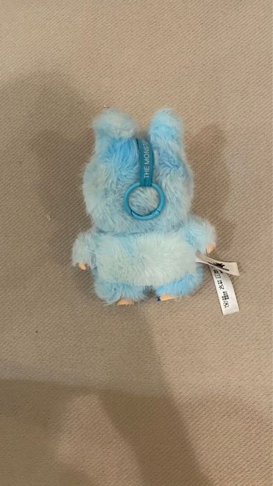 Продам игрушку лабубу в красивом цвете б/у