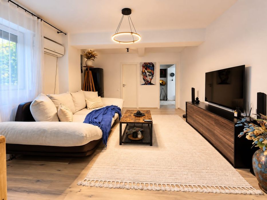 Vand demisol inalt  2 camere