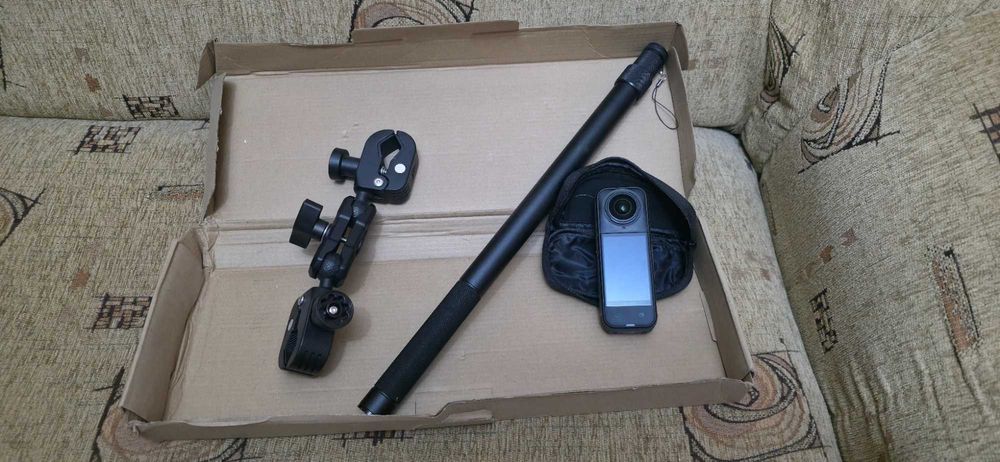 Б/У Insta 360 X5 + Сэлфи палка