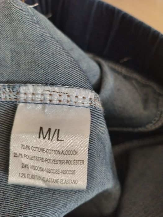 Vind blugi ptr domnișoare.