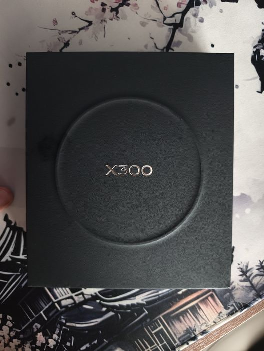 до субботы продам vivo x300 256гб