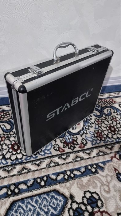 Mikrafon stabik uzmidigoni