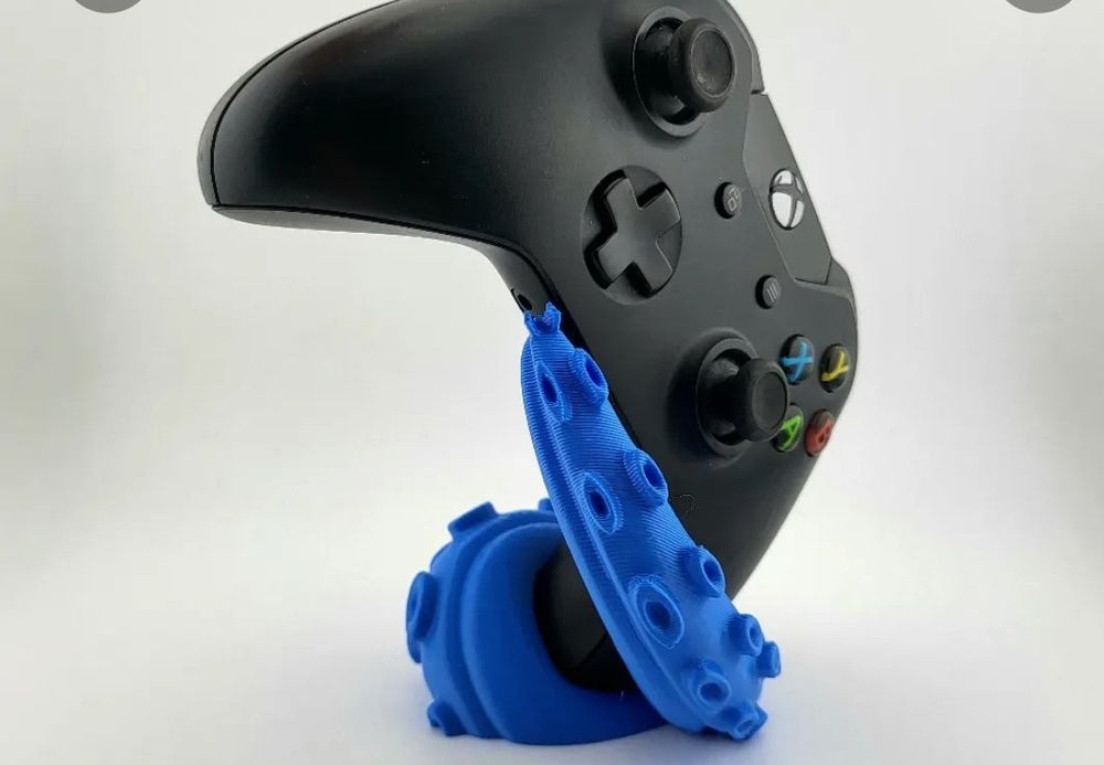 Предлагам услуги с 3д принтиране и консумативи за 3д принтери