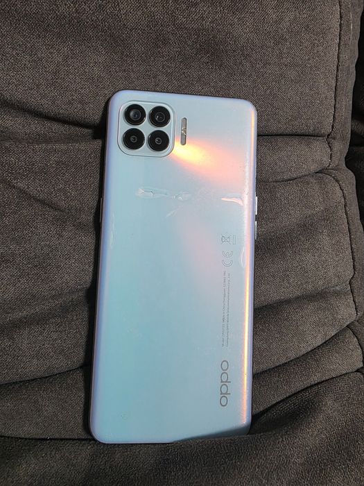 Продам смартфон срочно