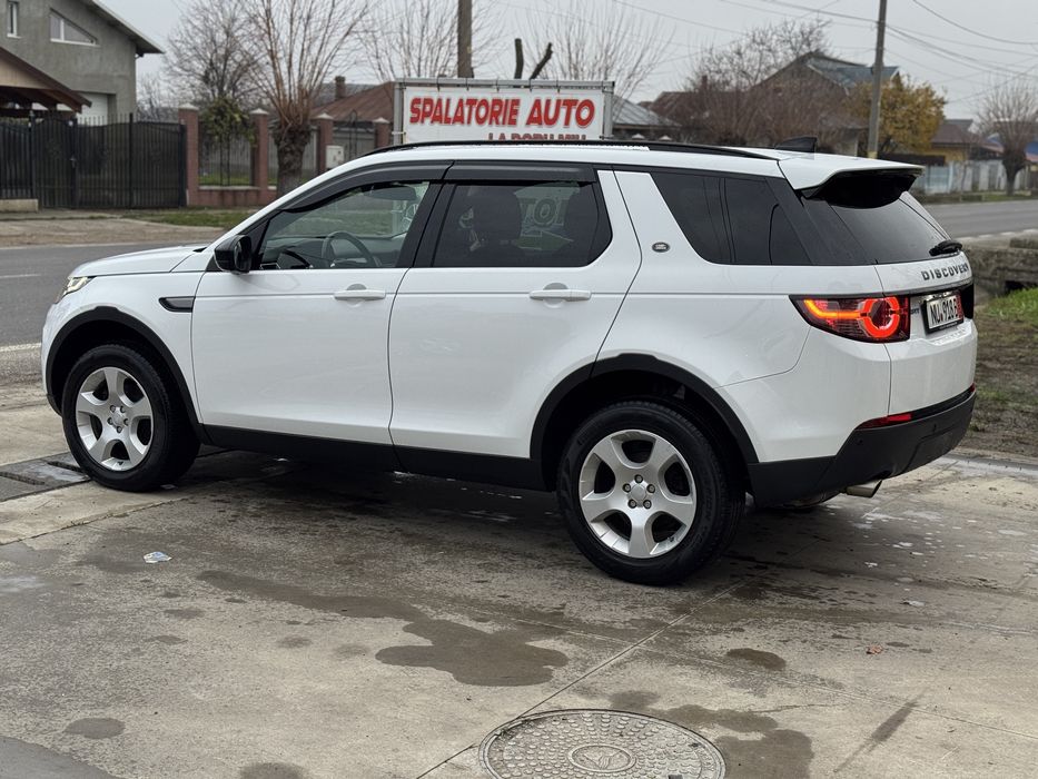 Land Rover Discovery Sport • An 2017 • 2.0D • 150 CP • Recent Adus