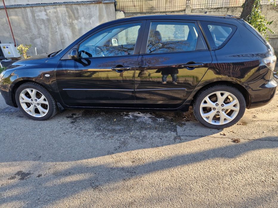 Vând Mazda 3, an 2008