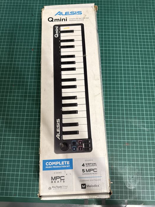 Alesis Qmini (midi-keyboard piano)
