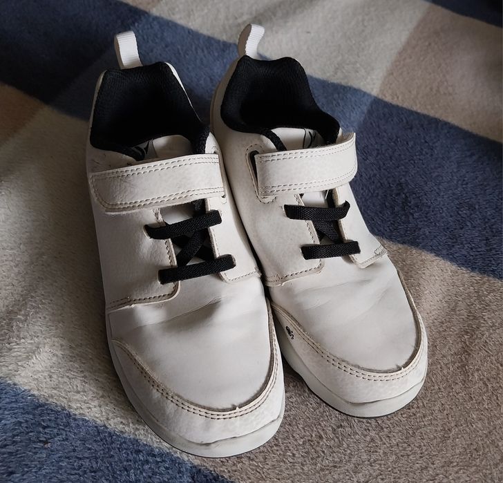 Adidasi impermeabili Decathlon