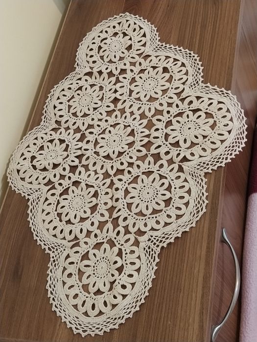 Продавам различни покривчици на една кука