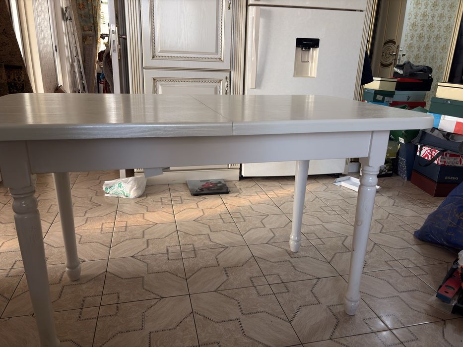 Продается кухонный стол