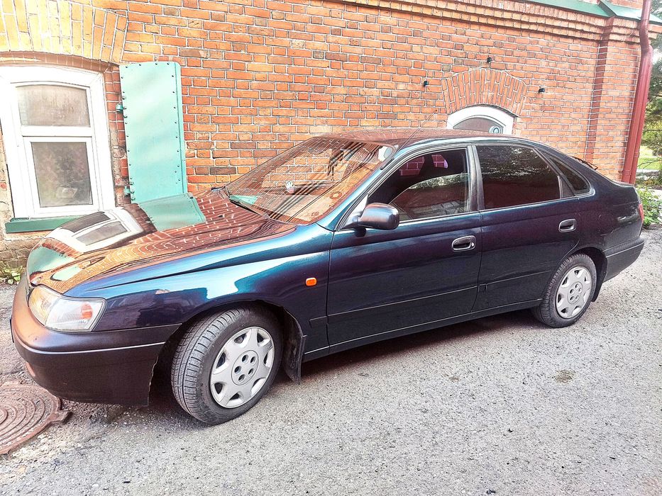 Toyota Carina E 1.6
