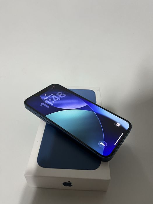 Iphone 13 в хорощем состоянии