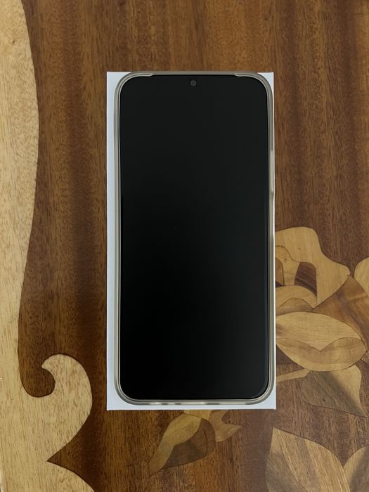 Телефон realme C100x