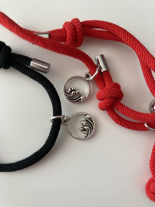 Магнитни гривни за двойки