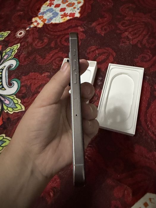 Продам iphone 16 pro silver 256gb акб 88%