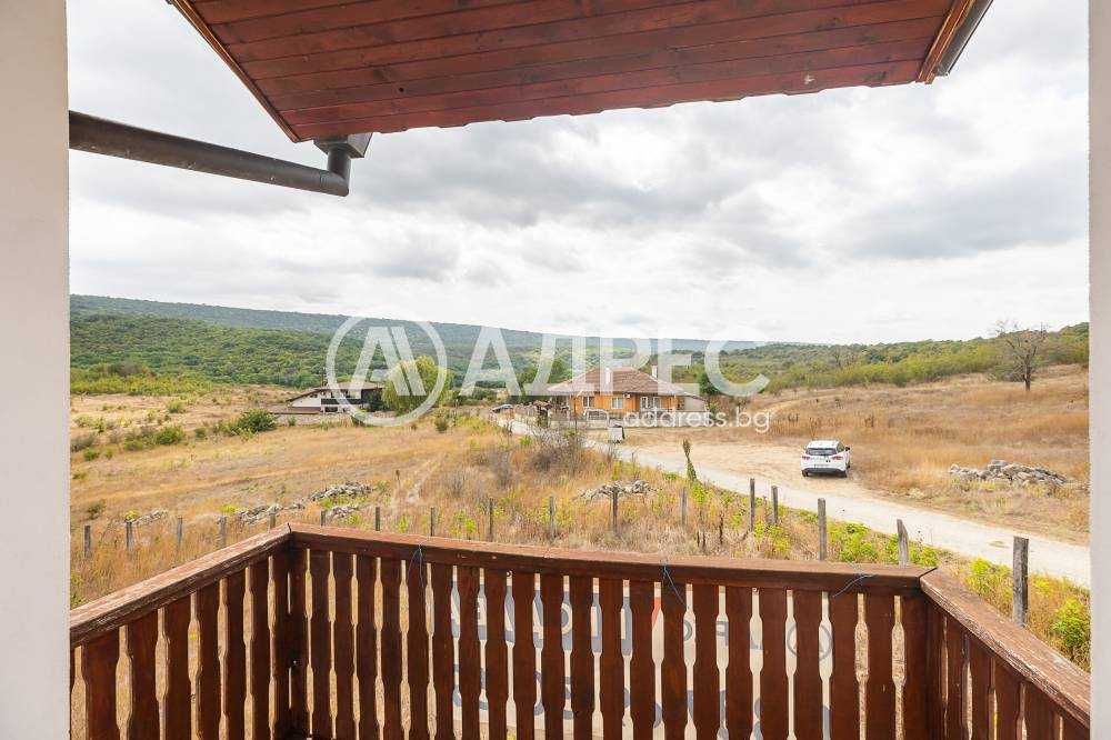 Къща/Вила, с. Църква