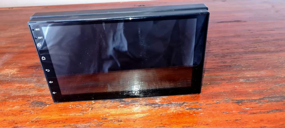 Продам магнитолы .