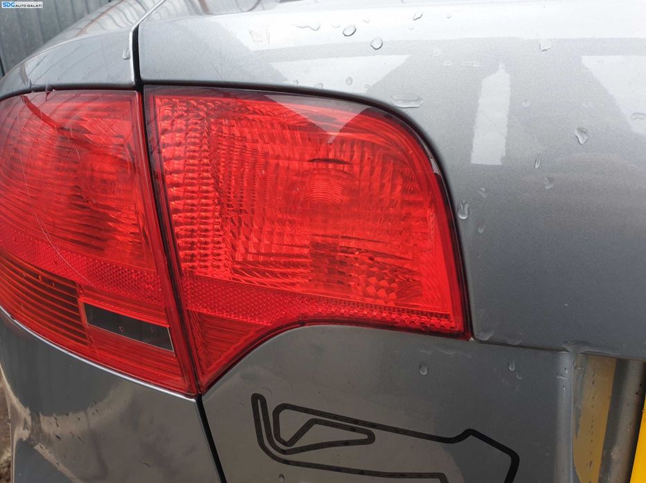 Tripla Stop Lampa Stanga de pe Haion Hayon Portbagaj Audi A4 B7 Berlina Sedan 2004 - 2008 [K7925]