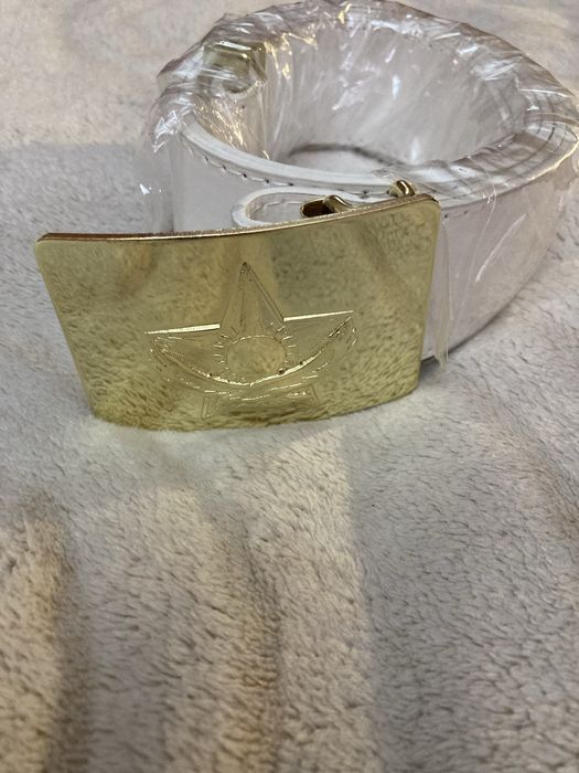 Военный ремень и кепка