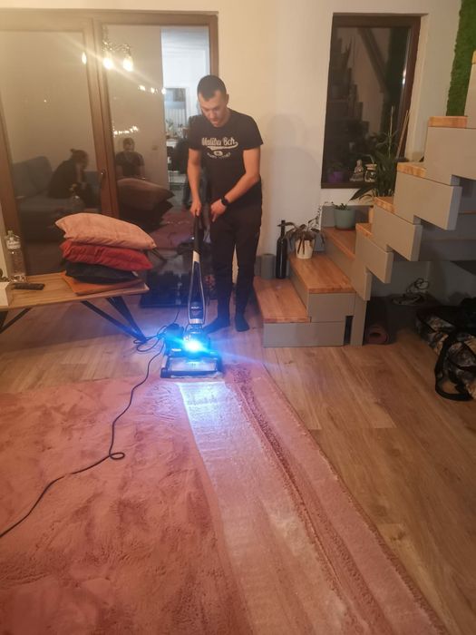 Aspirat si spalat saltea, canapea si mocheta cu Kirby