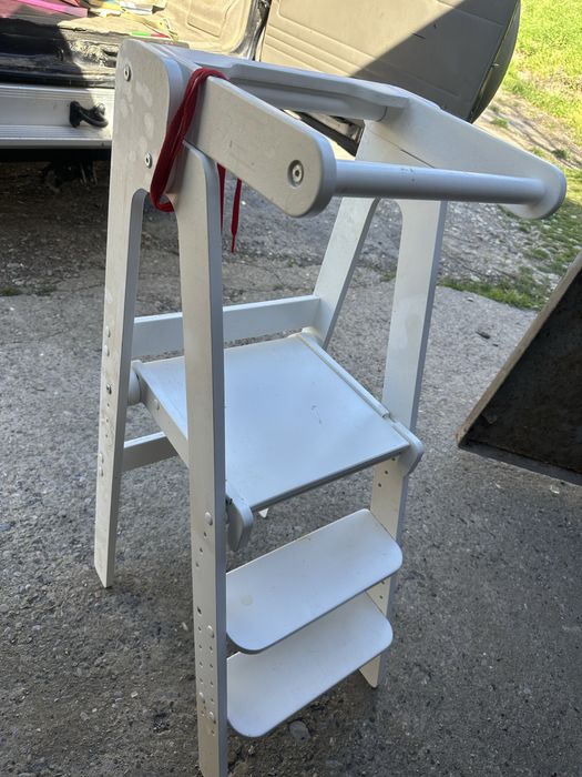 Башня помощника Монтессори