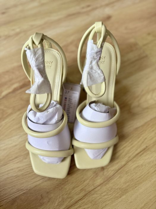 Сандали на ток Jenny Fairy