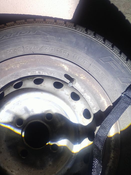 Гуми с джанти 13 цола за рено 19