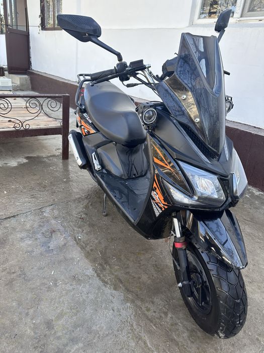 Продаю скутер Самурай