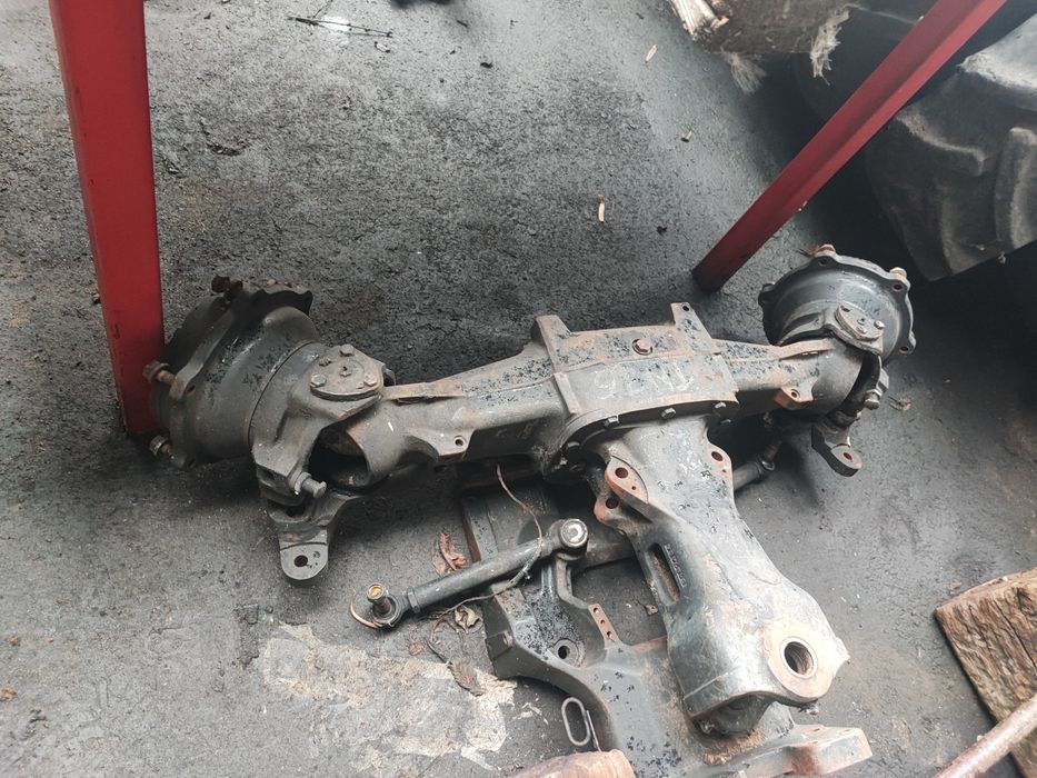 Punte fata tractor new Holland TN N