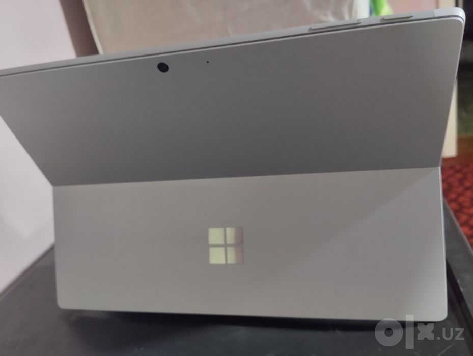 Surface 7 pro. Windows 11. Planshet kompyuter