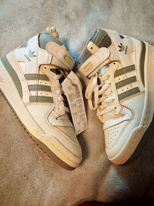 Бели Кецове Адидас 37,5