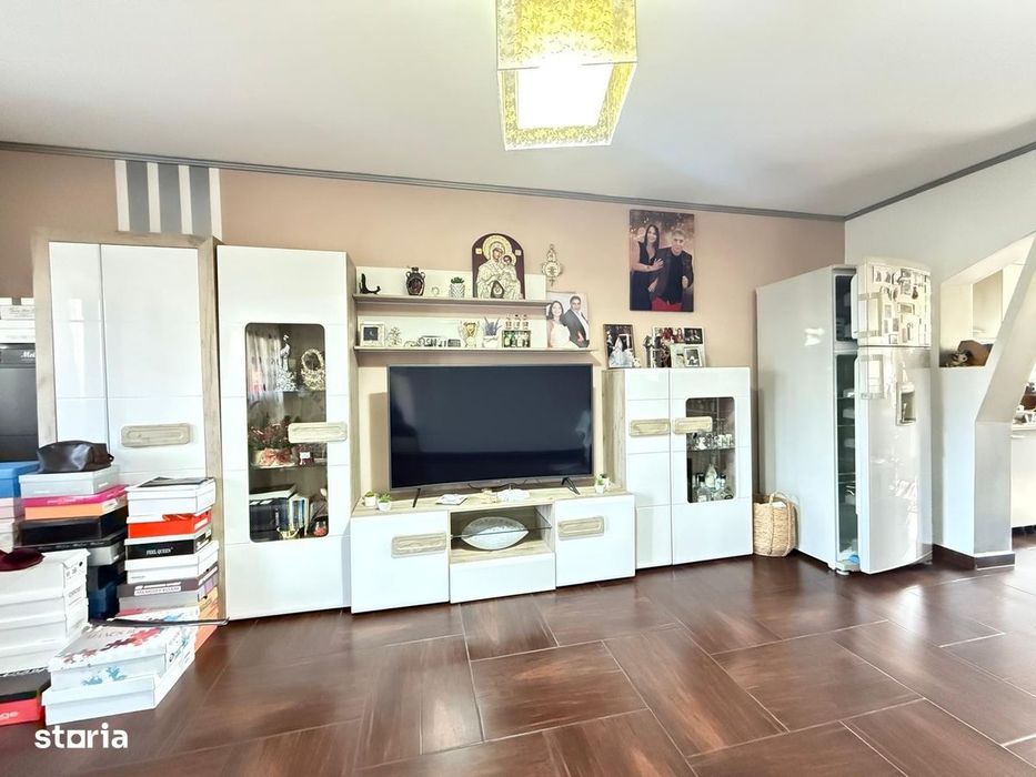 Apartament in casa Sinaia, zona Platoul Izvor