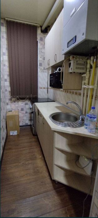 Срочно корасу 6 да 1 хонали квартира сотилади