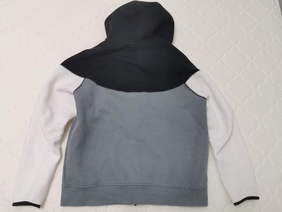Nike tech fleece XL L