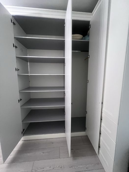 Продам шкаф уголок из МДФ