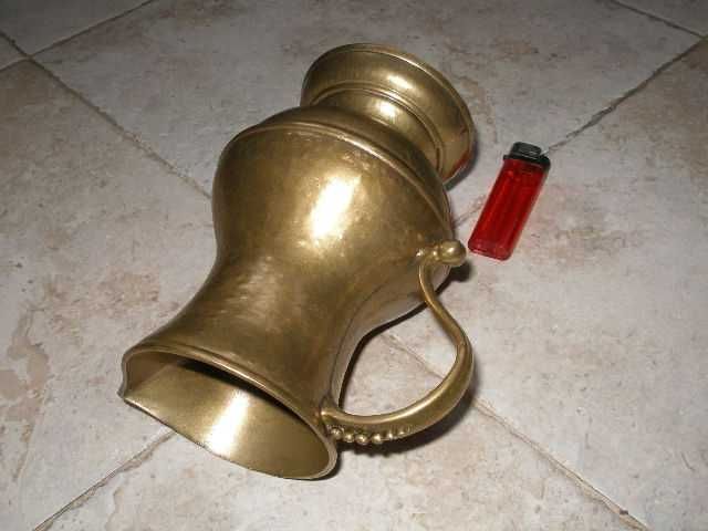 . Бронзова Кана .