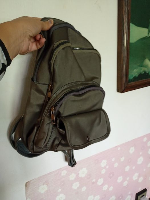 Ранички на Guess,Комплект 4 части-чанта,2 несесерчета,портмоне