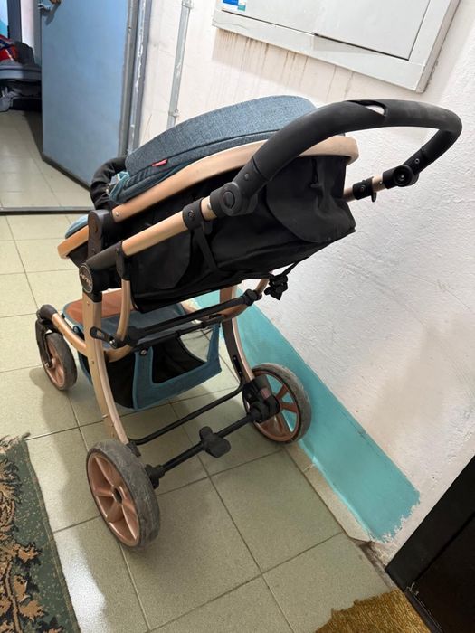 Продам коляску не дорого