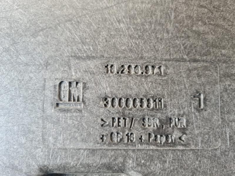 Mocheta portbagaj Opel Astra J