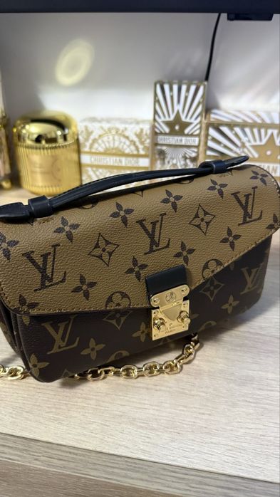 Дамска чанта  Louis Vuitton