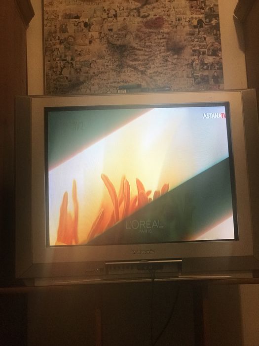 Срочна продам телевизор
