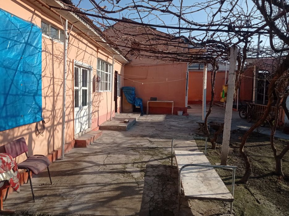 SROCHNA Fargona shaxar Polsha bozor kochasida uy