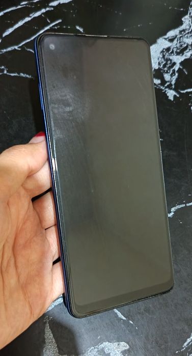 Samsung A21s sotiladi, holati zo'r