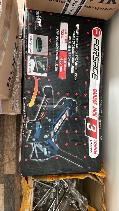 Домкрат россвик 3т