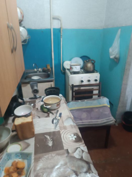 Продаю 1 комнатную квартиру на массиве Феруза